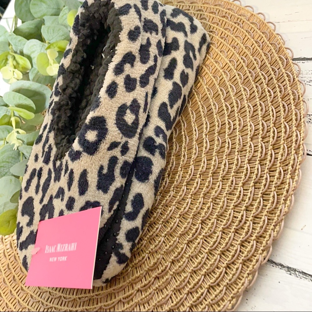 Isaac Mizrahi | Leopard Print Slippers Medium NWT Fleece Lined Cozy House Shoes - Picture 5 of 8